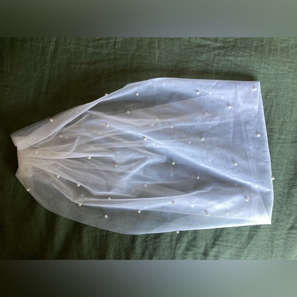 Sheer dreamy pearl shawl overlay - Picture 7 of 9